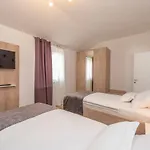 Luxury - La 5& 6 Apartman *