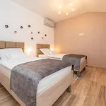 Apartman Luxury - La 5& 6 *
