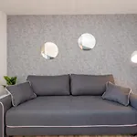 Luxury - La 5& 6 Vir