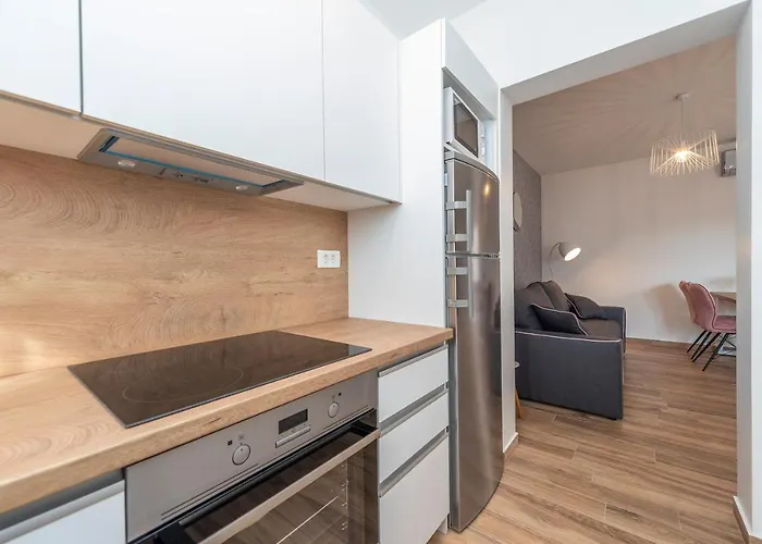 Luxury - La 5& 6 * Vir