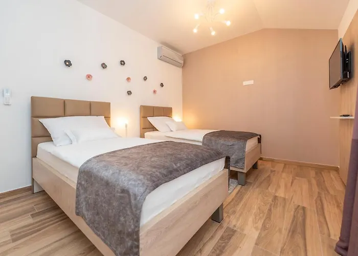 Apartment Luxury - La 5& 6 *