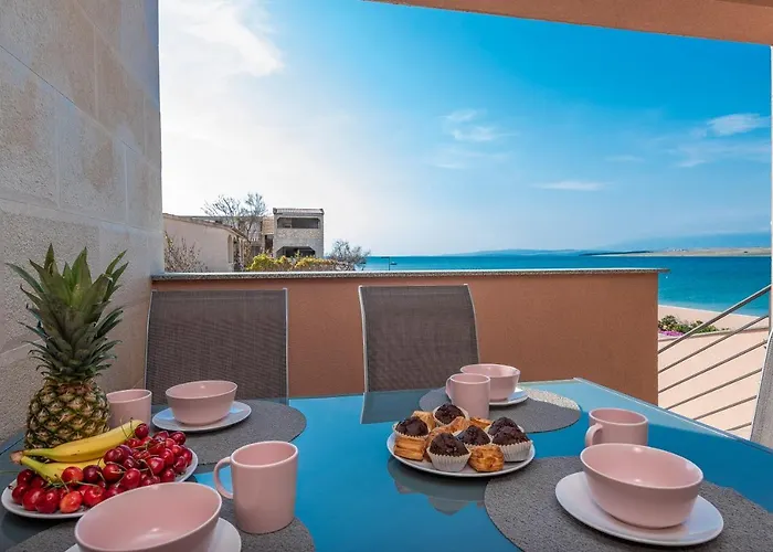 Luxury - La 5& 6 Apartment