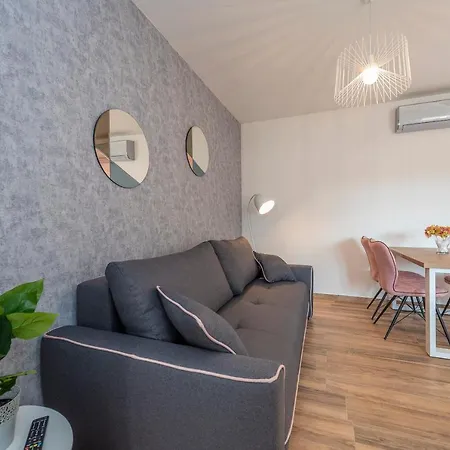 Luxury - La 5& 6 Apartman